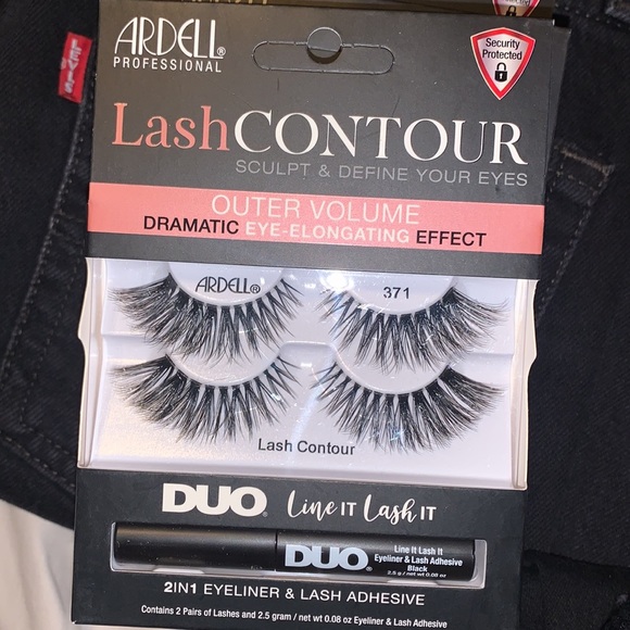 ARDELL LASH CONTOUR 371 EYE-ELONGATING, 2 PACKS - Picture 4 of 5